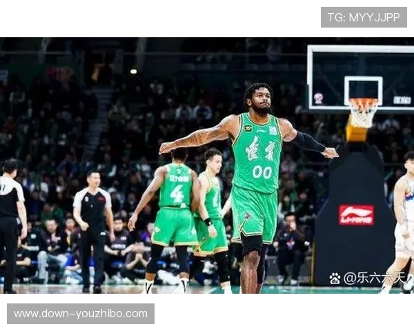 狂热在克拉克仅出战13场情况下仍进入半决赛第五场